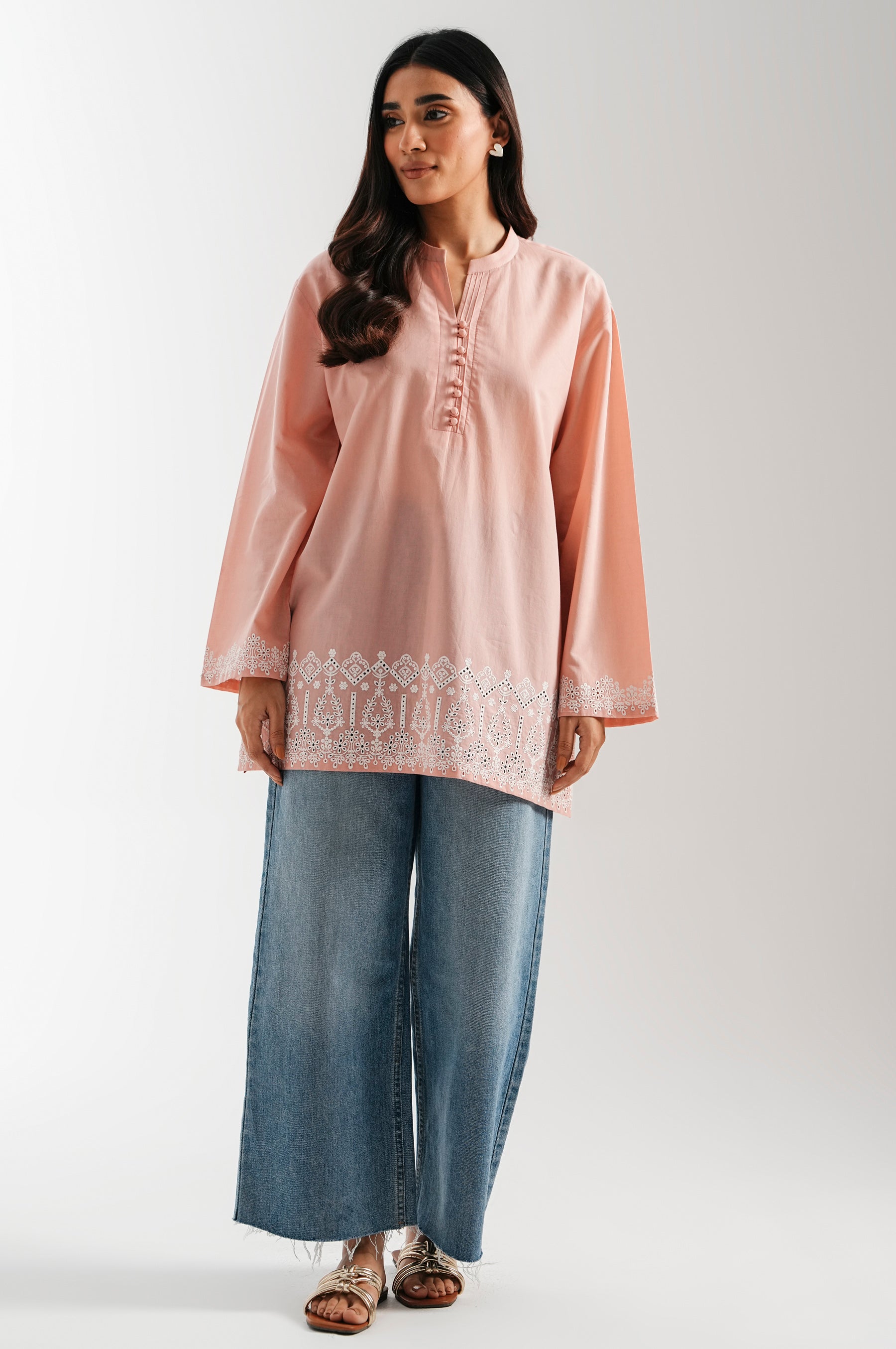 STITCHED CHIKANKARI TOP