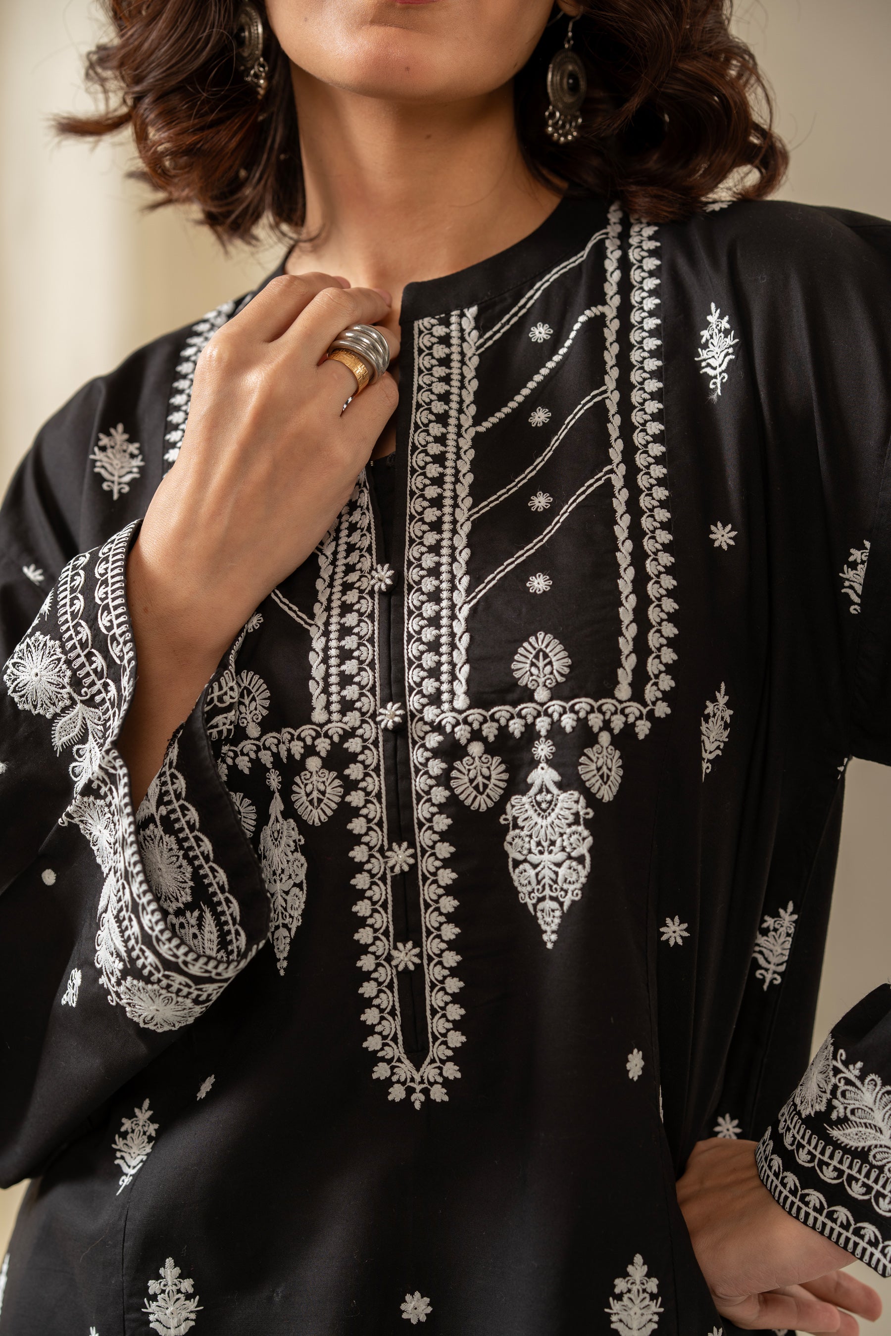 EMBROIDERED CHIKANKARI CAMBRIC STITCHED 1 PIECE SHIRT
