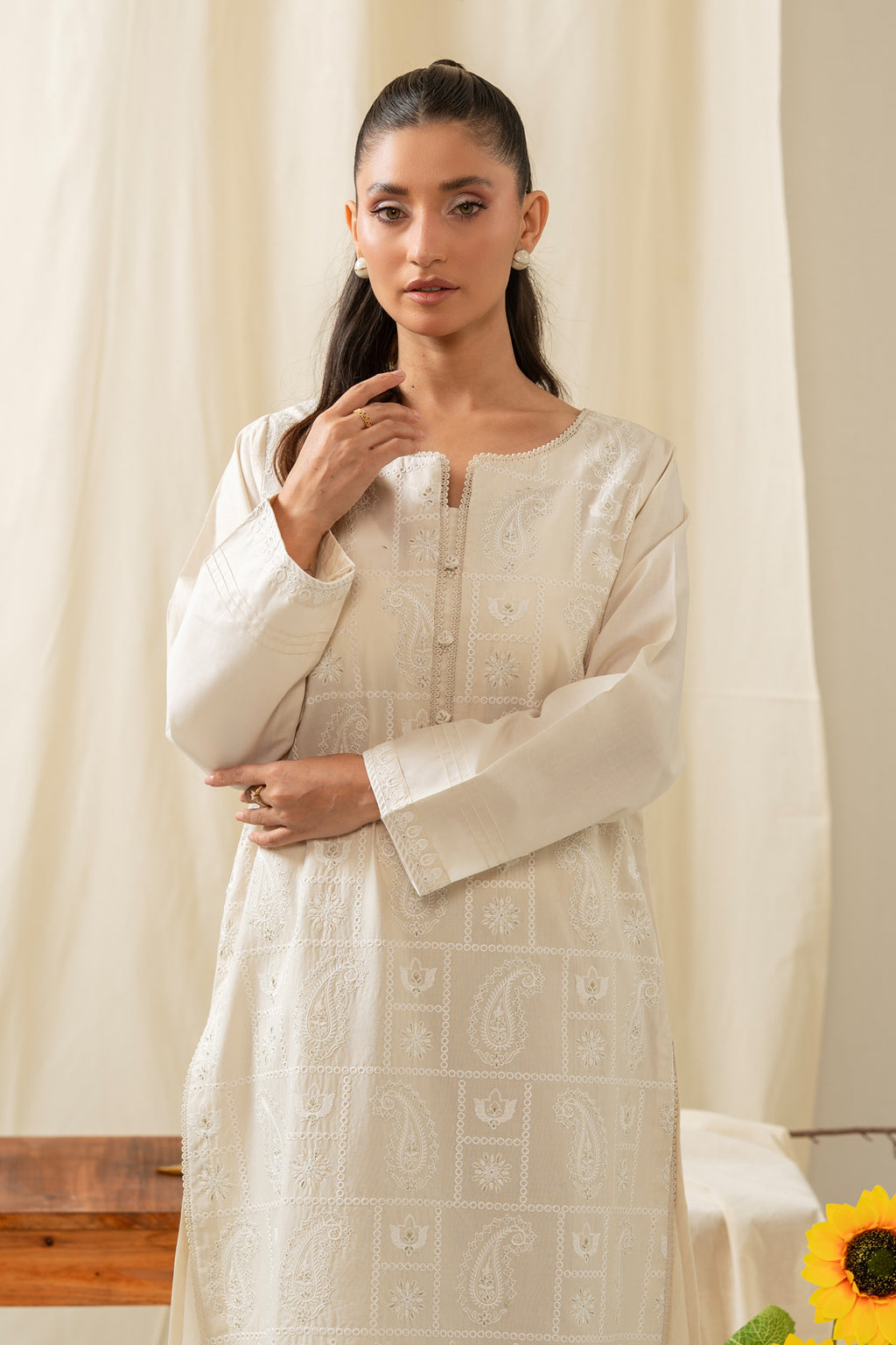EMBROIDERED CHIKANKARI CAMBRIC STITCHED 1 PIECE SHIRT