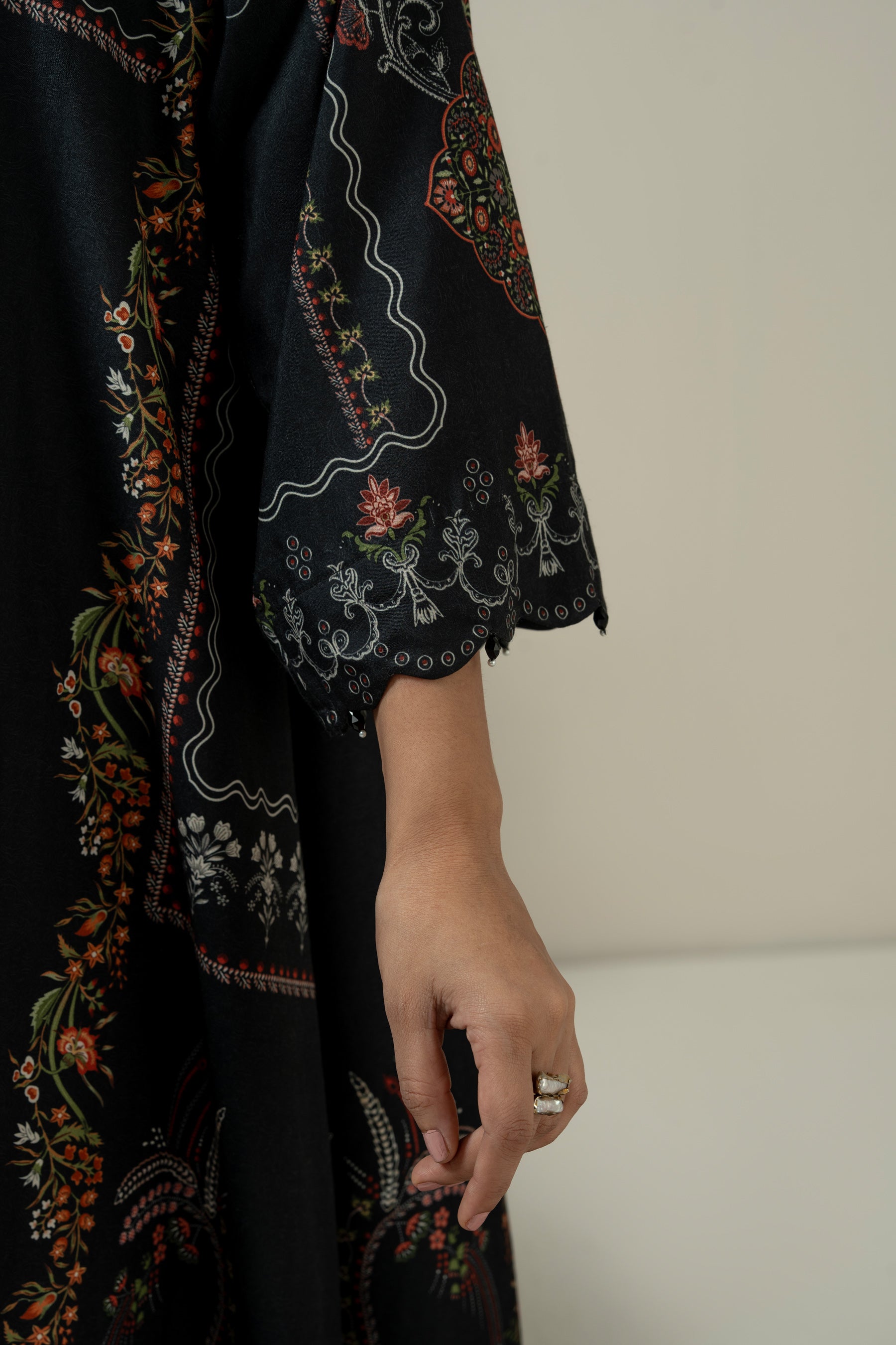 PRINTED POLY CAMBRIC STITCHED 1 PIECE TOP