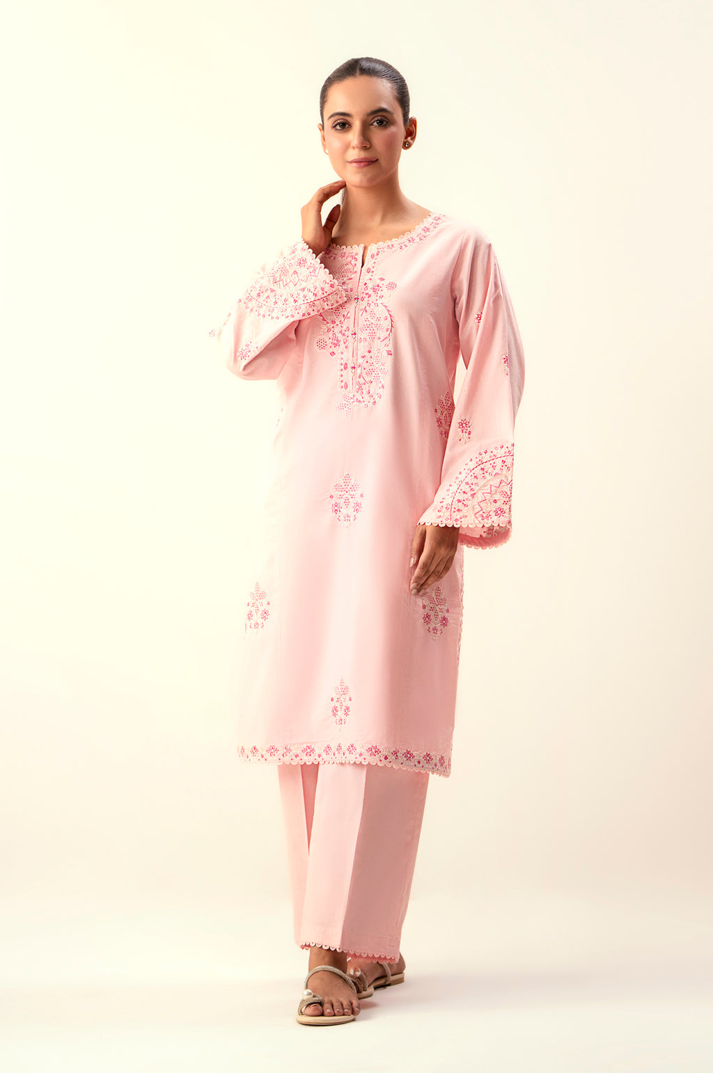 EMBROIDERED SUIT