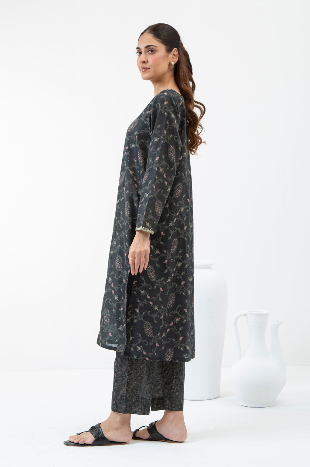 STITCHED EMBROIDERED SHIRT BOTTOM