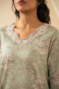 STITCHED EMBROIDERED SHIRT BOTTOM