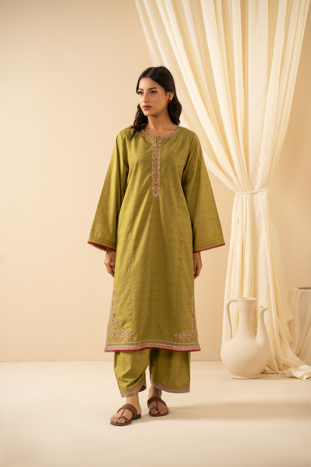 STITCHED EMBROIDERED JACQUARD SUIT