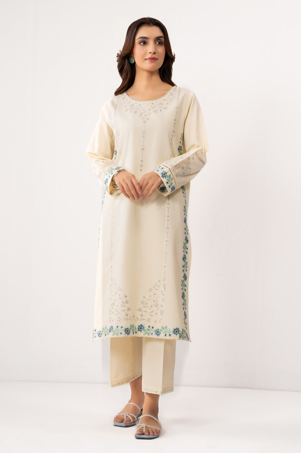 EMBROIDERED SUIT