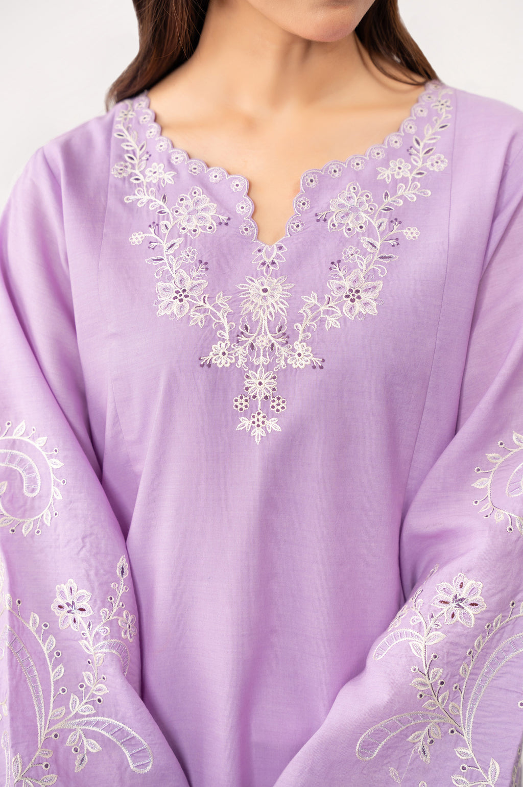 EMBROIDERED SUIT