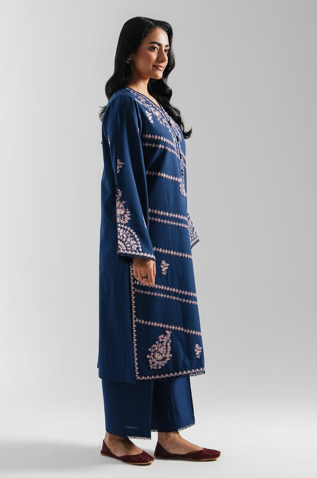 EMBROIDERED SUIT