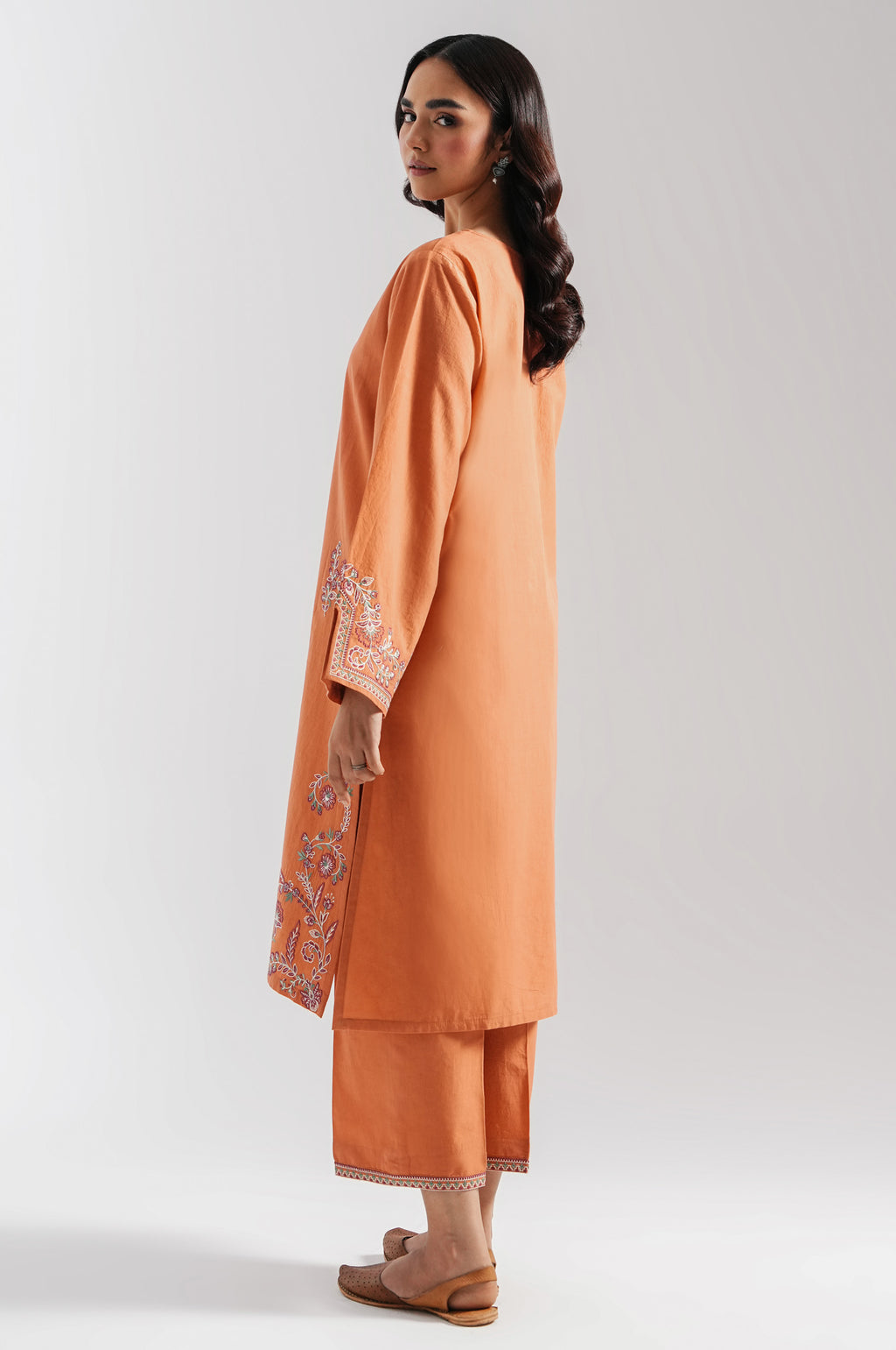 EMBROIDERED SUIT