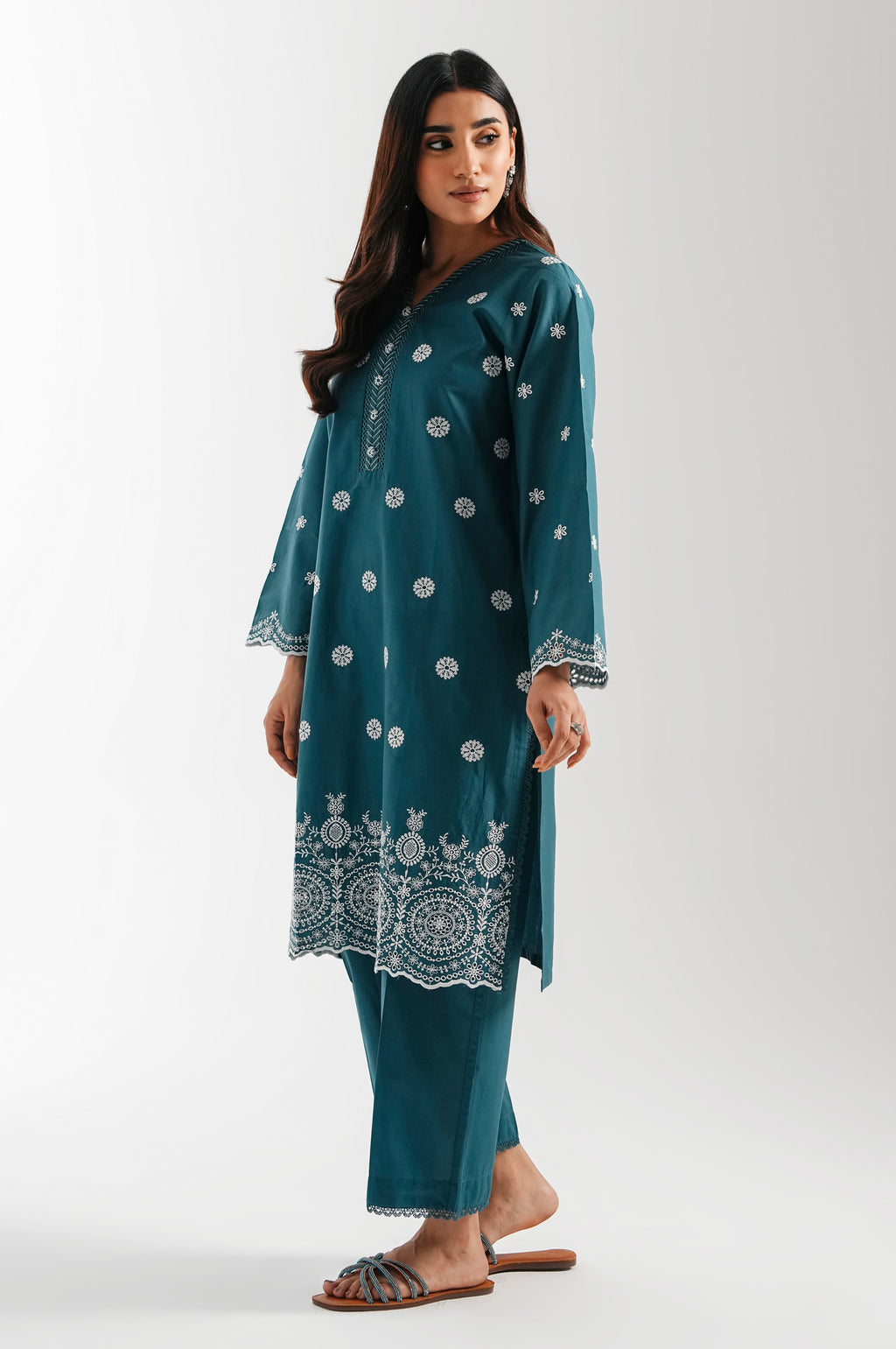 CHIKANKARI SUIT