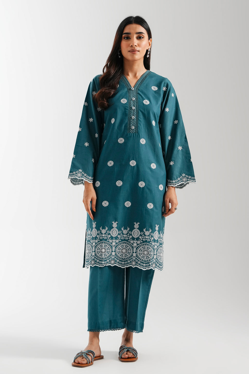 CHIKANKARI SUIT