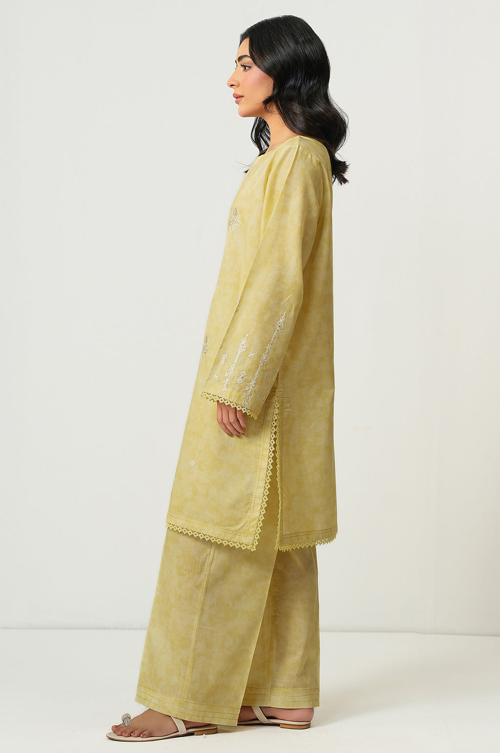 EMBROIDERED SUIT