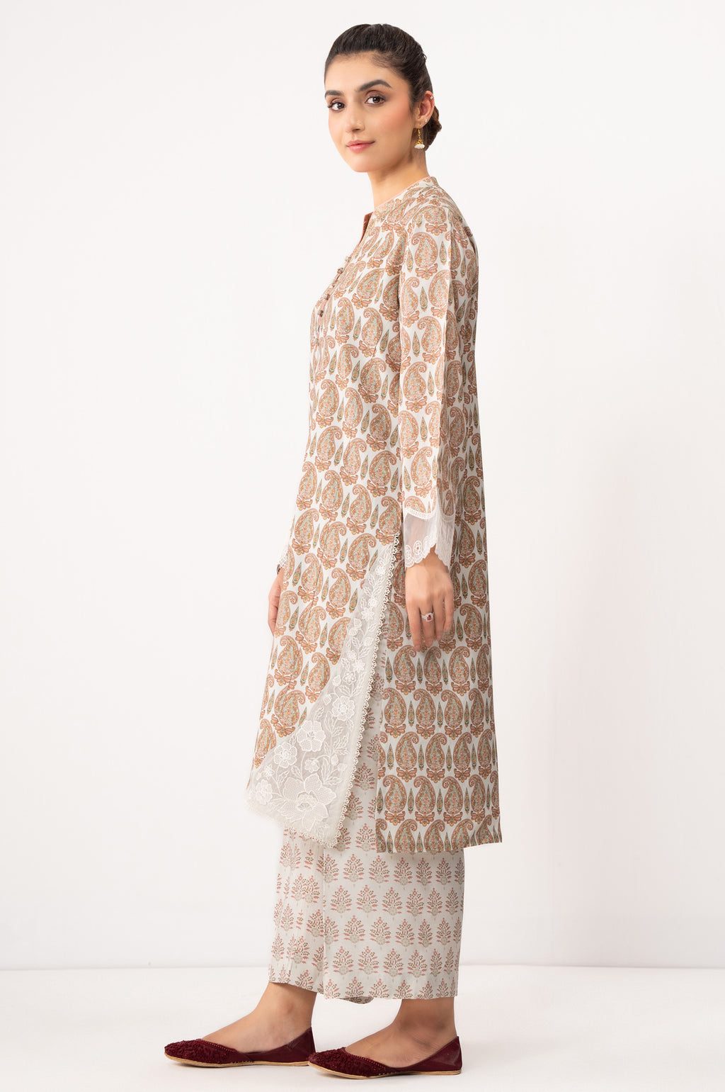 EMBROIDERED SUIT