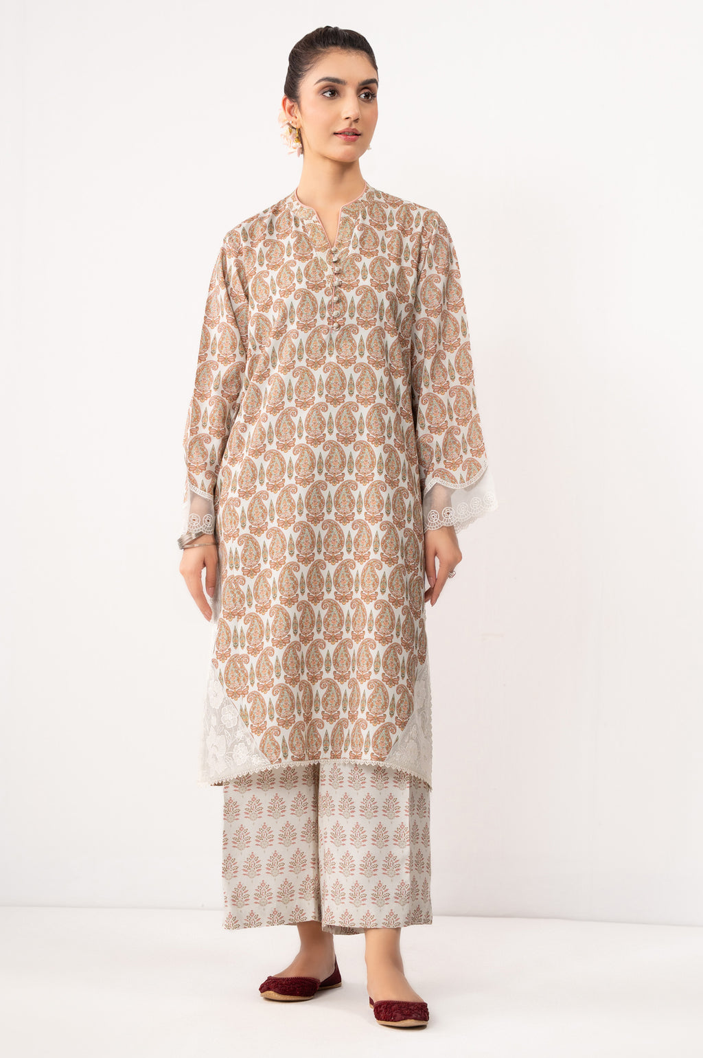 EMBROIDERED SUIT
