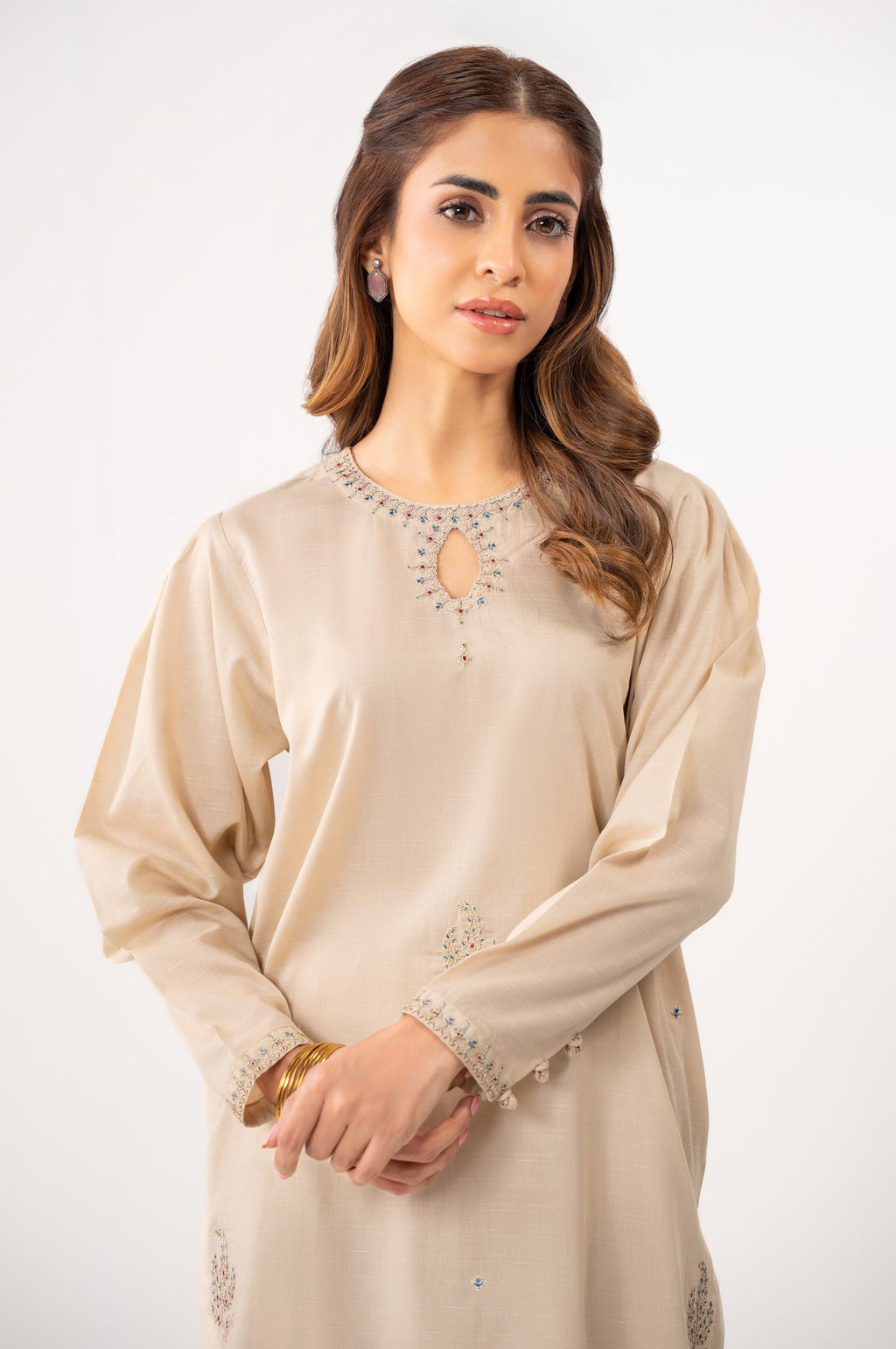 STITCHED EMBROIDERED SUIT (FACTORY E-OUTLET)