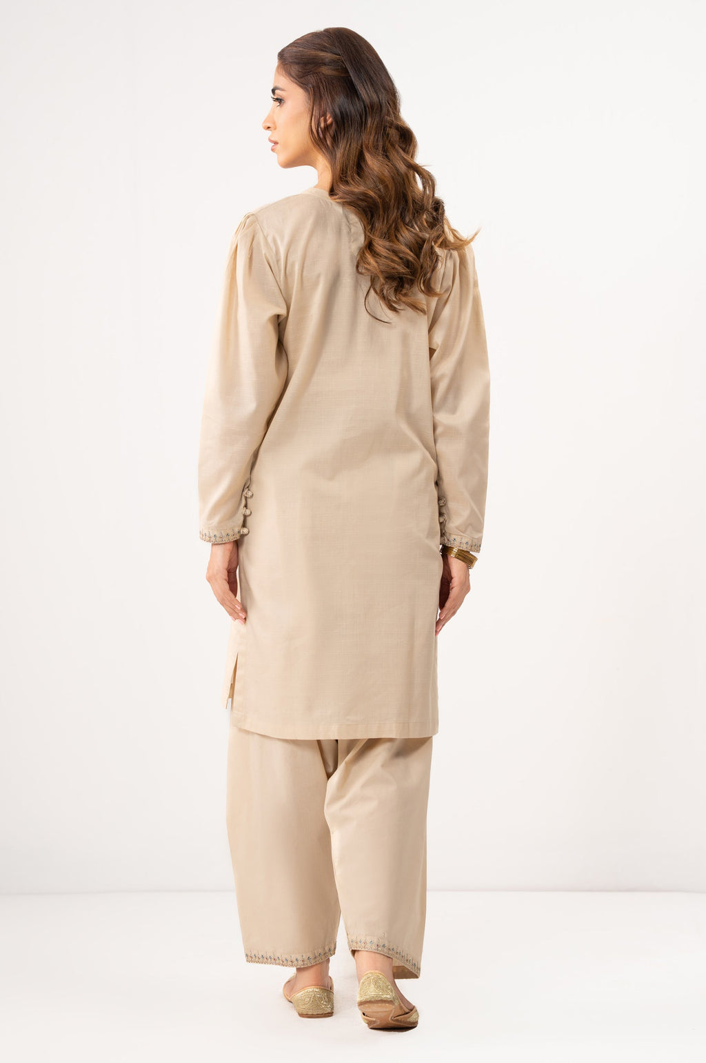 STITCHED EMBROIDERED SUIT (FACTORY E-OUTLET)