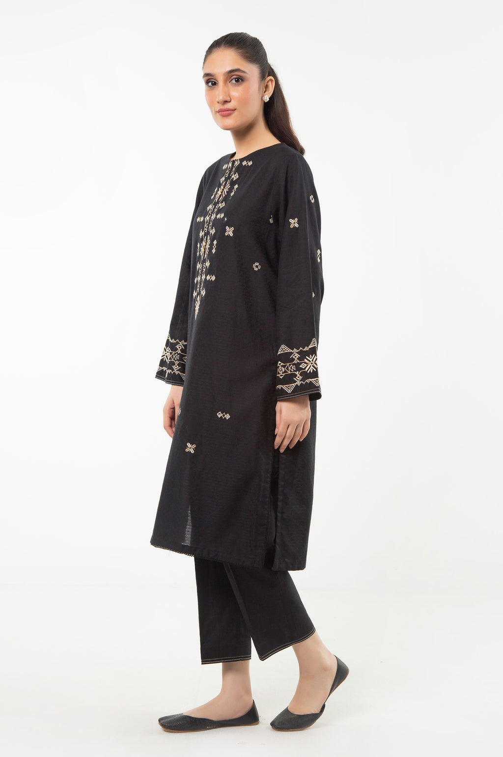 EMBROIDERED SUIT
