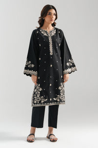 EMBROIDERED SUIT