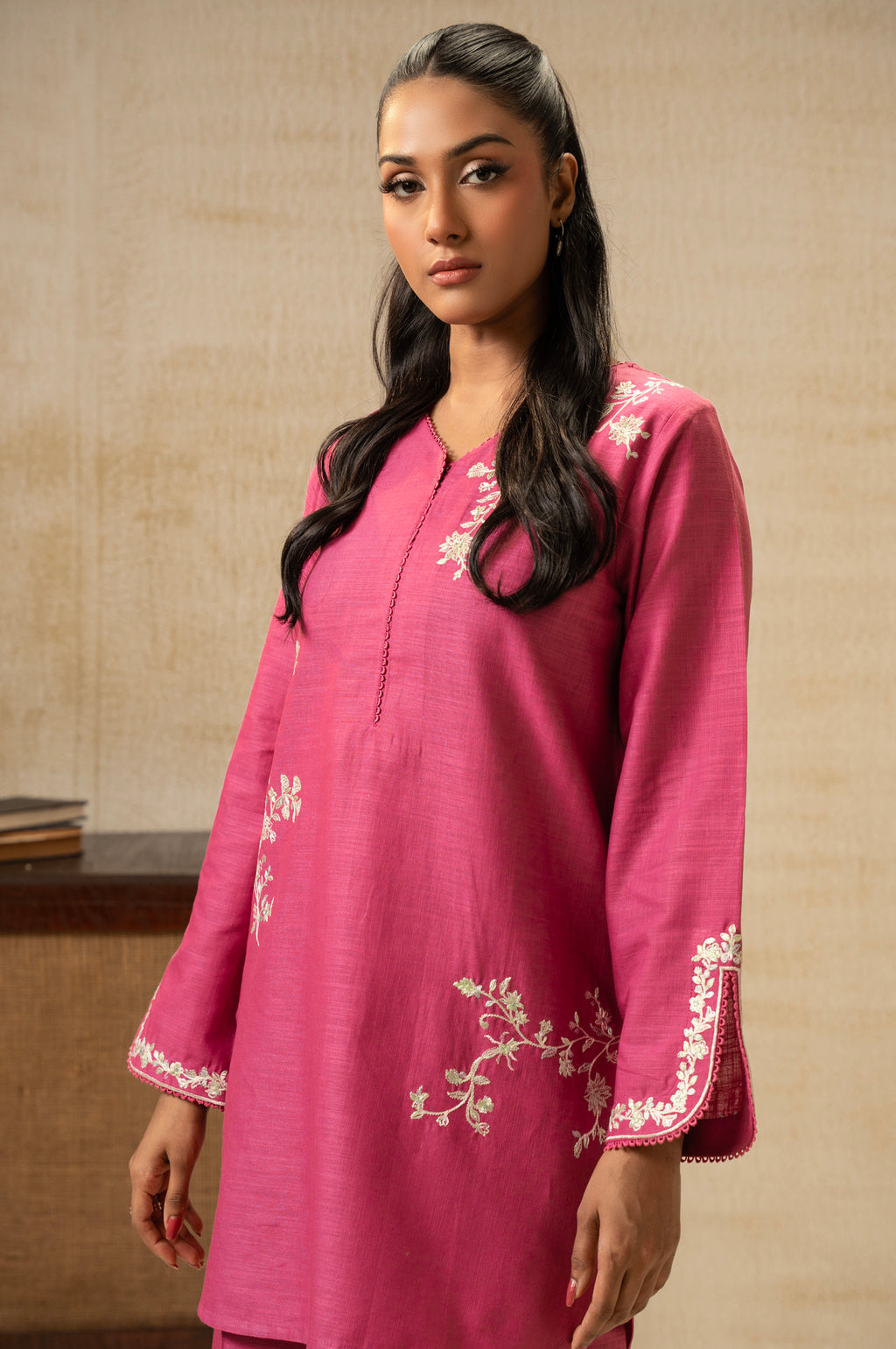 STITCHED EMBROIDERED SUIT