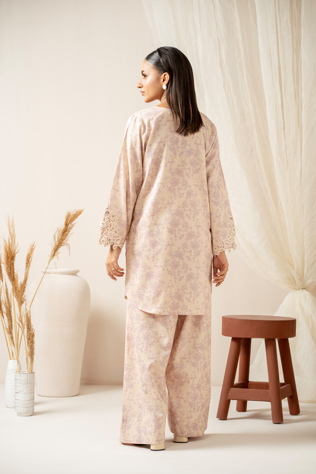 STITCHED EMBROIDERED SHIRT BOTTOM