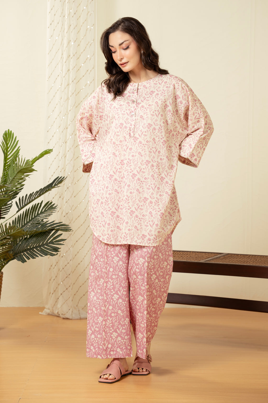 STITCHED PRINTED SUIT