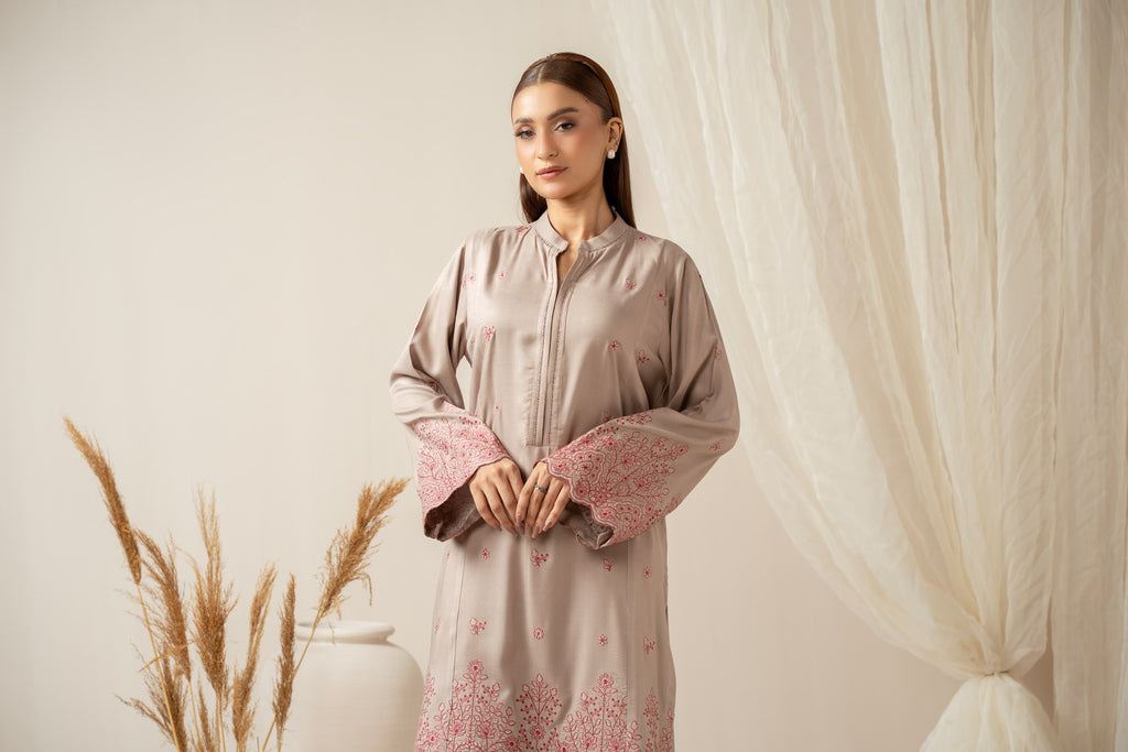 STITCHED EMBROIDERED SHIRT BOTTOM