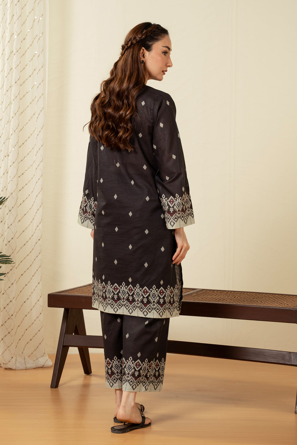 STITCHED PRINTED SUIT