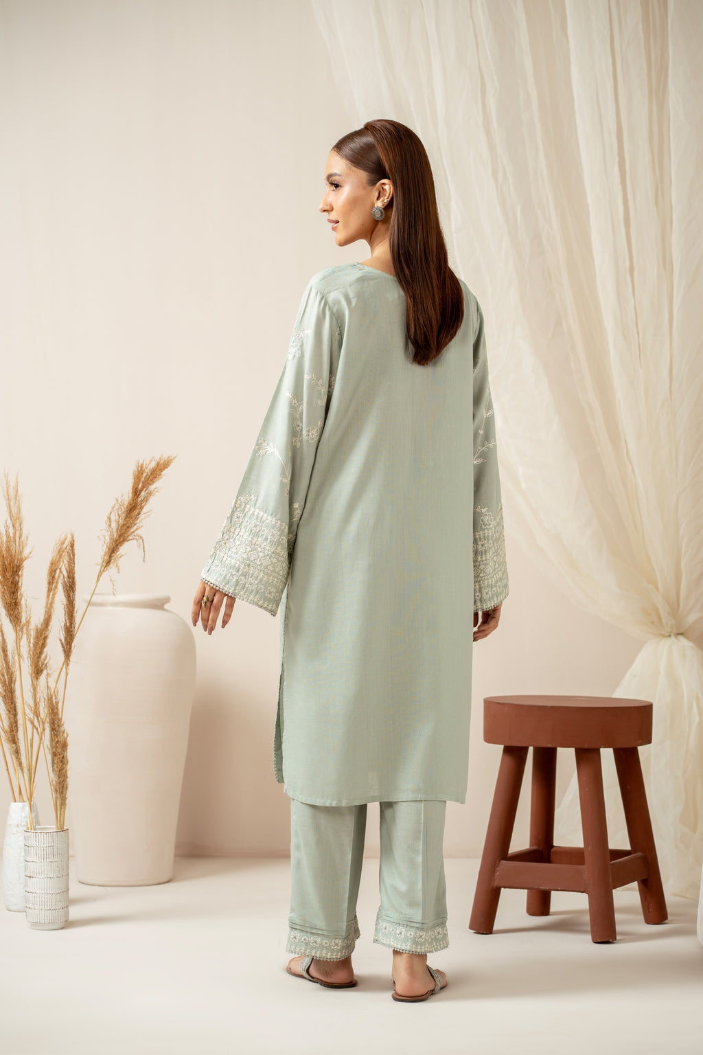 STITCHED EMBROIDERED SHIRT BOTTOM