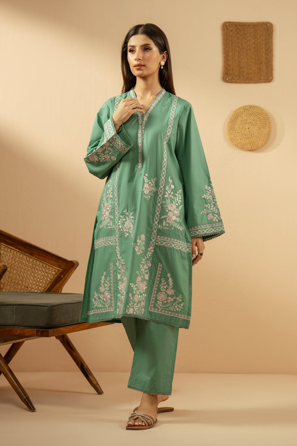 EMBROIDERED CAMBRIC STITCHED 2 PIECE SUIT (FACTORY E-OUTLET)