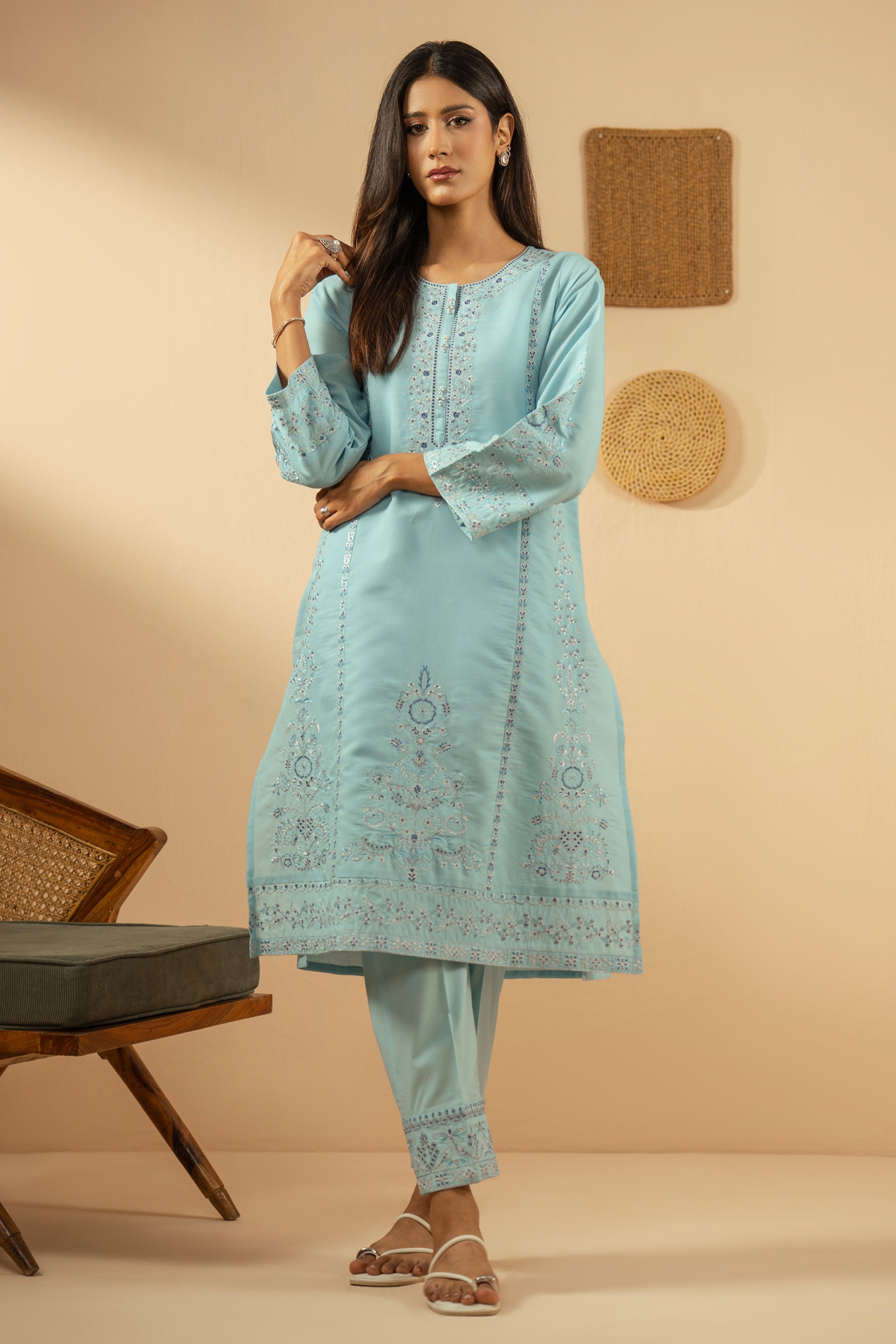 EMBROIDERED CAMBRIC ZARI STITCHED 2 PIECE SUIT
