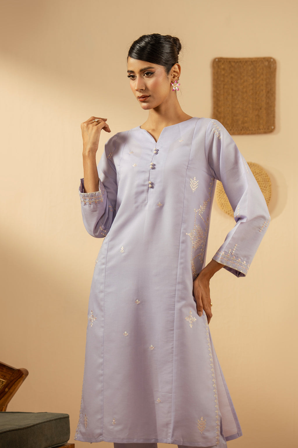 EMBROIDERED CAMBRIC ZARI STITCHED 2 PIECE SUIT