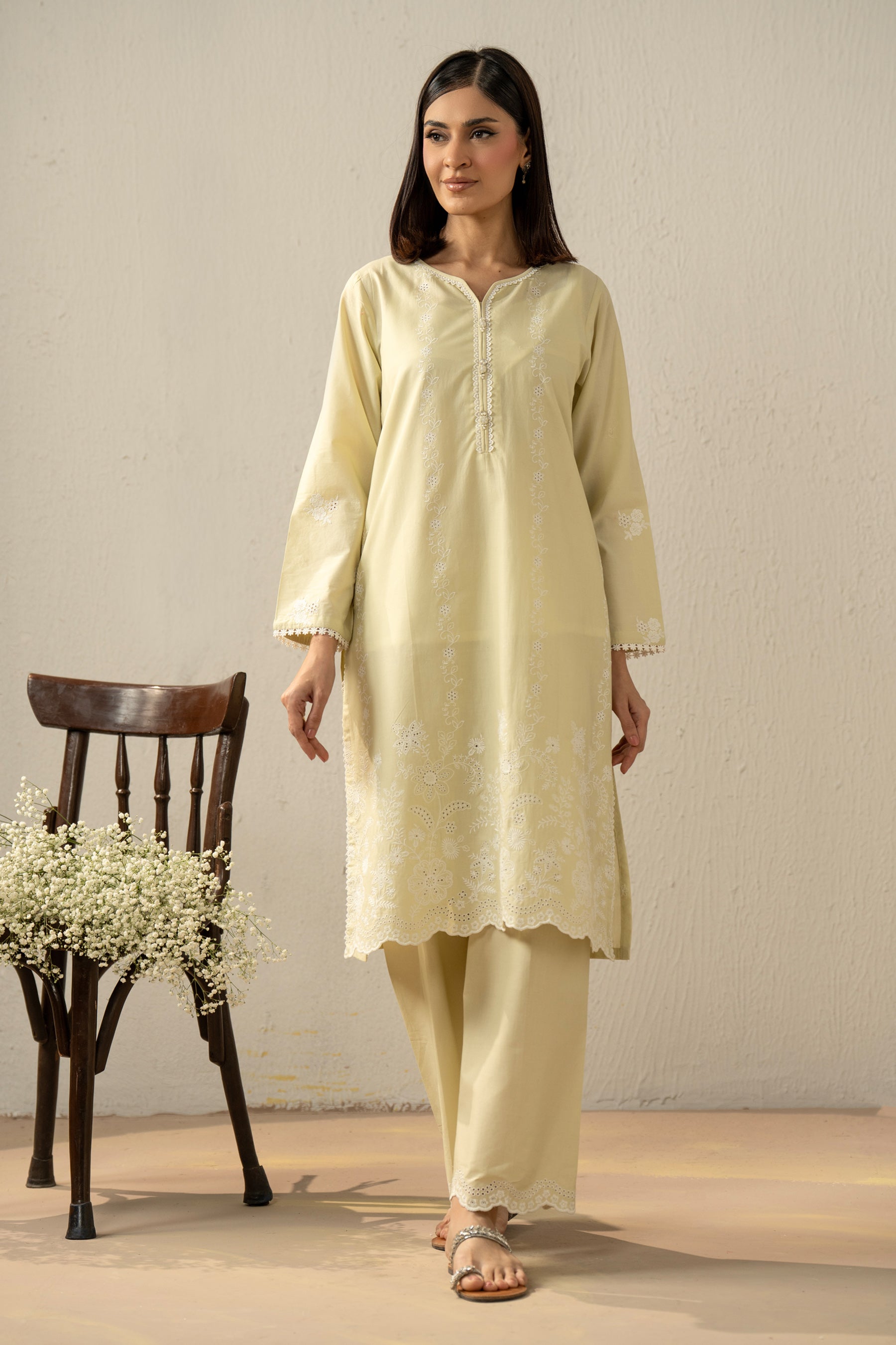 EMBROIDERED CHIKANKARI LAWN STITCHED 2 PIECE SUIT