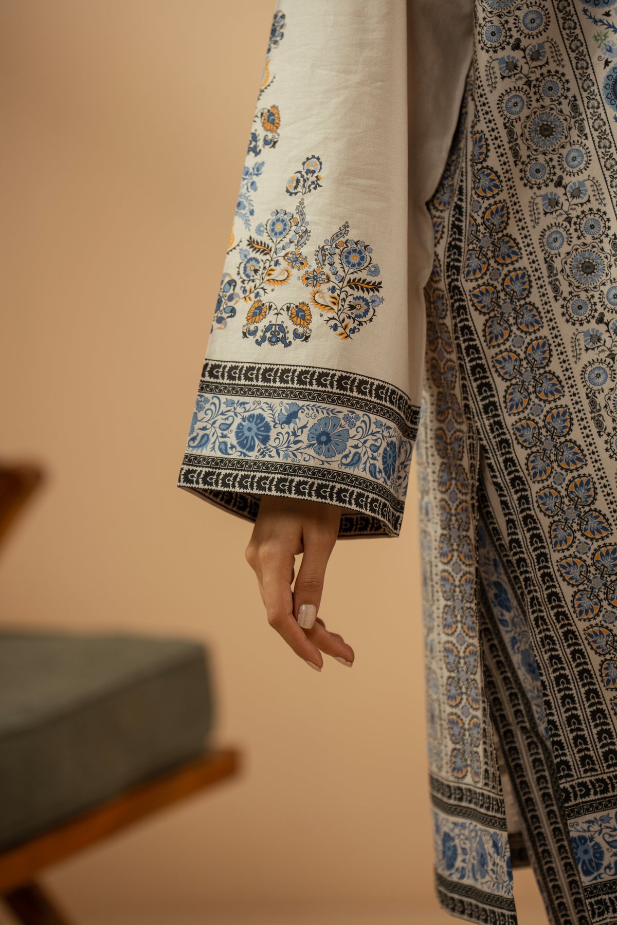 STITCHED 2 PIECE SUIT