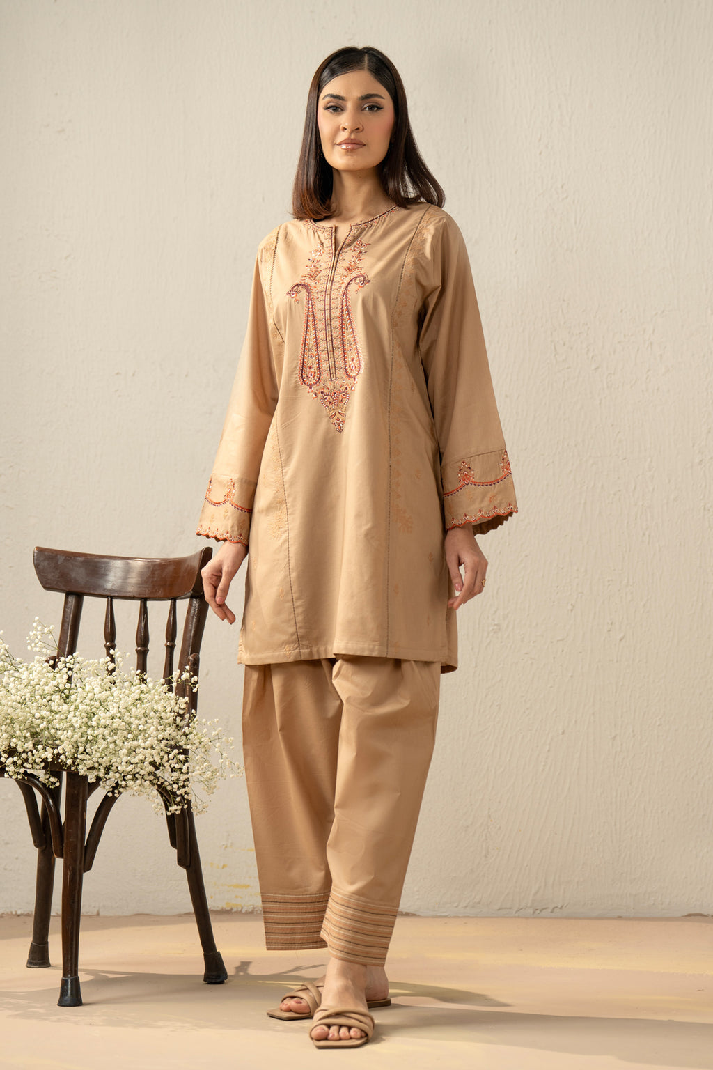 EMBROIDERED CAMBRIC STITCHED 2 PIECE SUIT