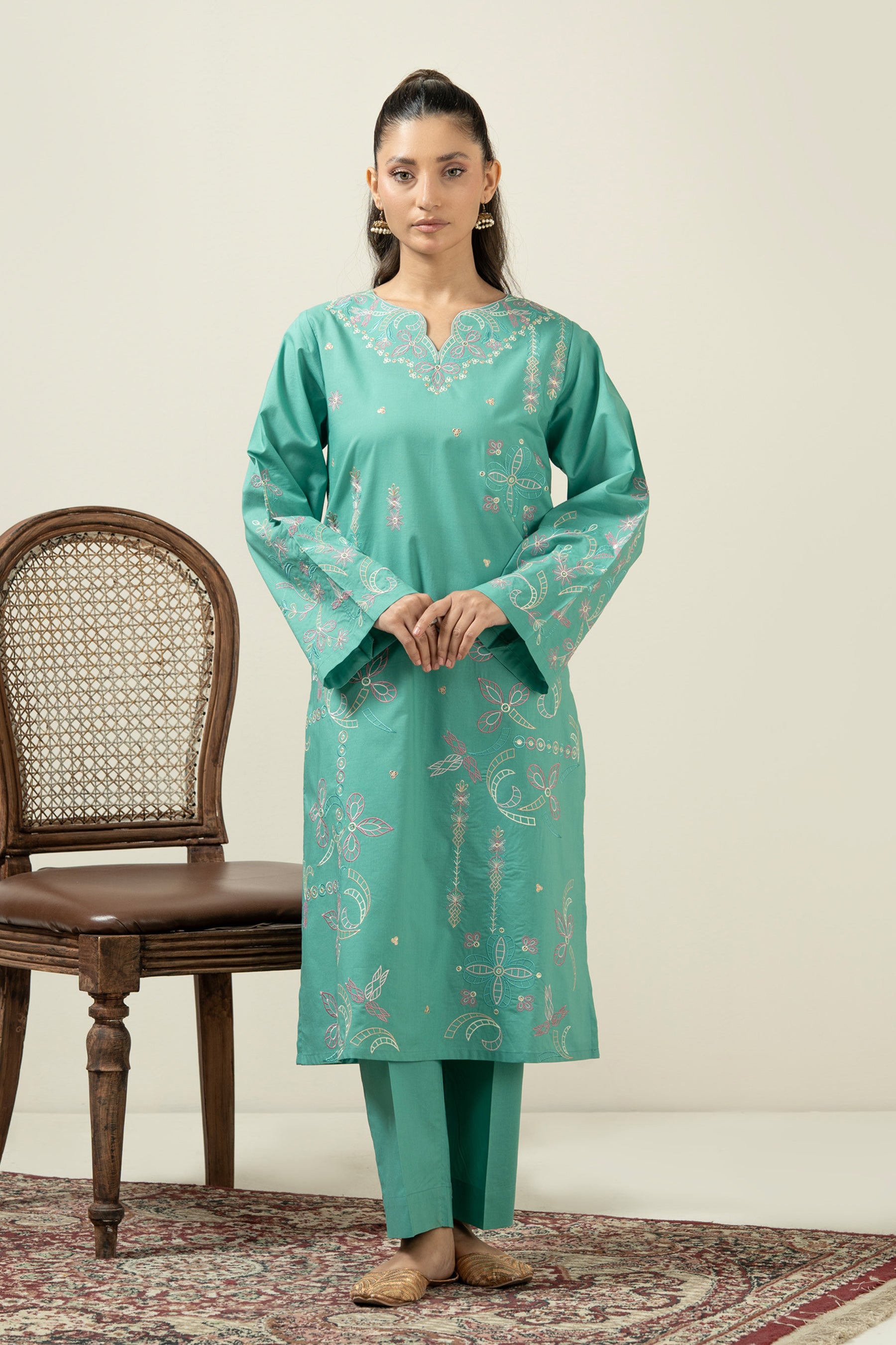 EMBROIDERED CAMBRIC STITCHED 2 PIECE SUIT