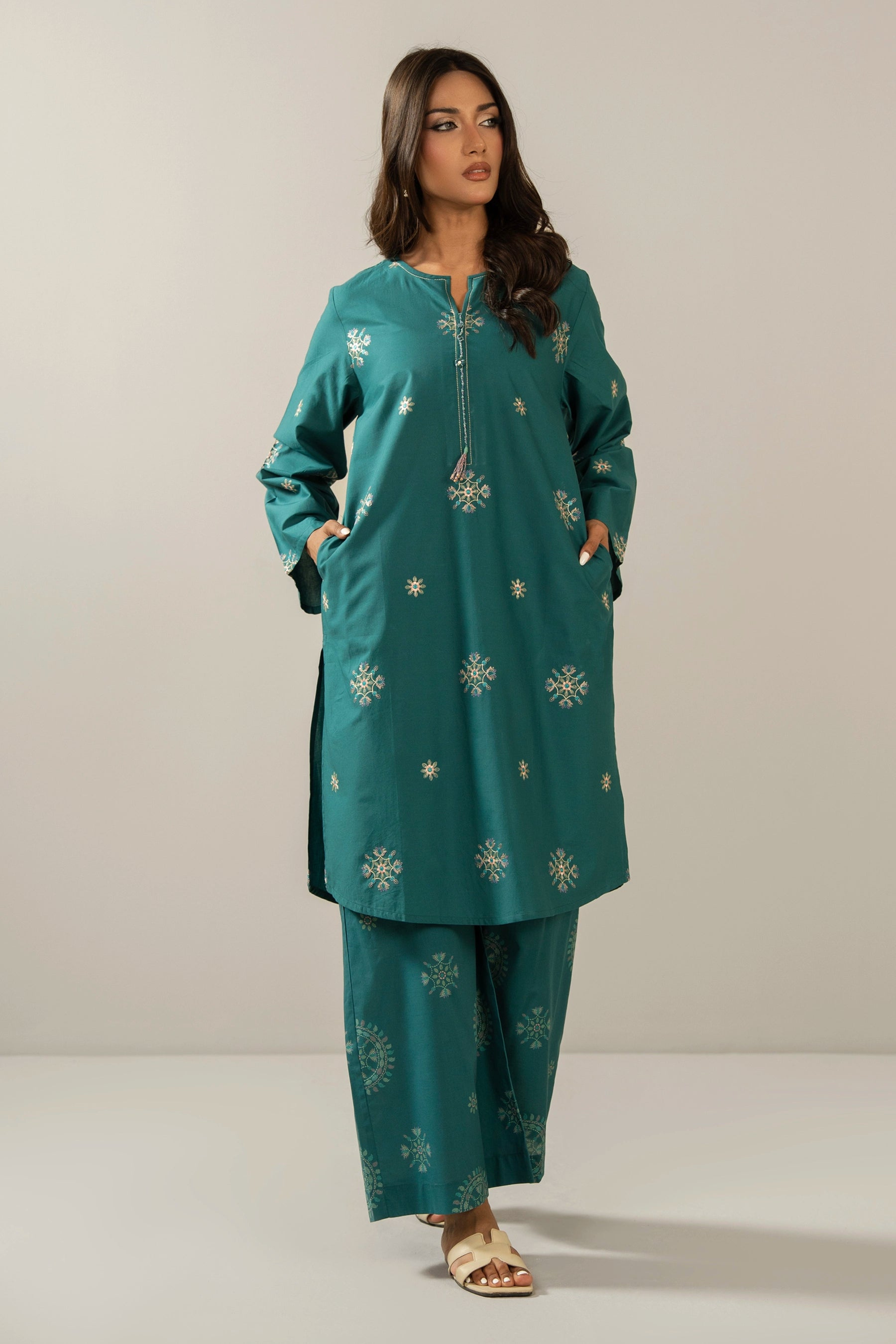 EMBROIDERED CAMBRIC STITCHED SHIRT BOTTOM SUIT