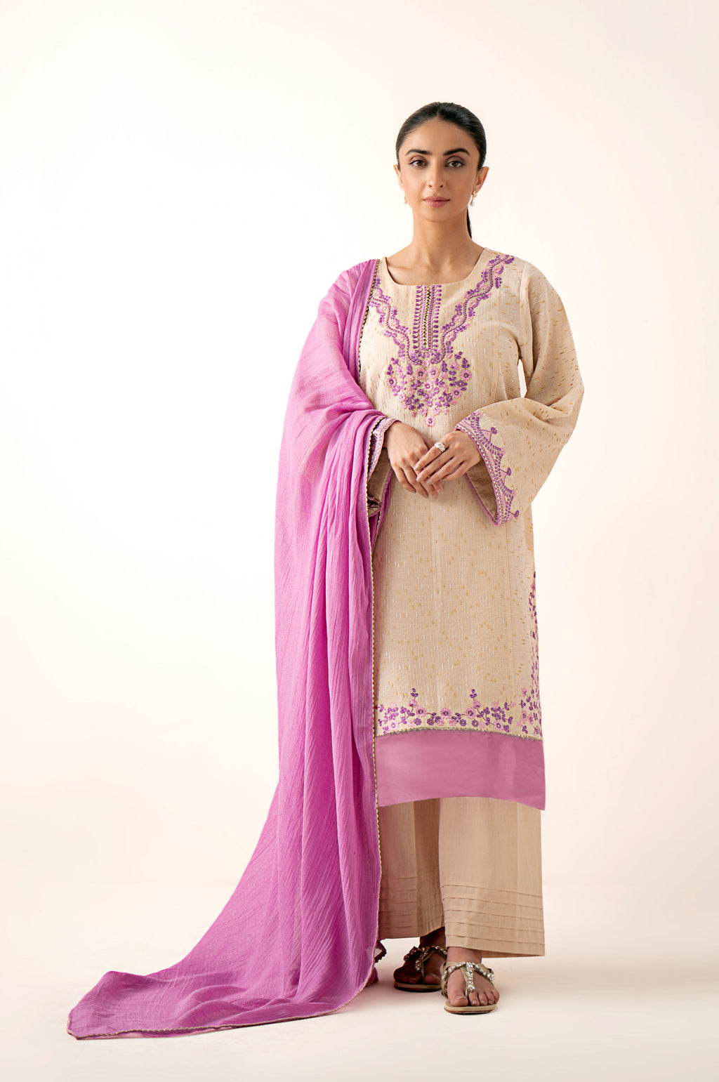 EMBROIDERED SUIT