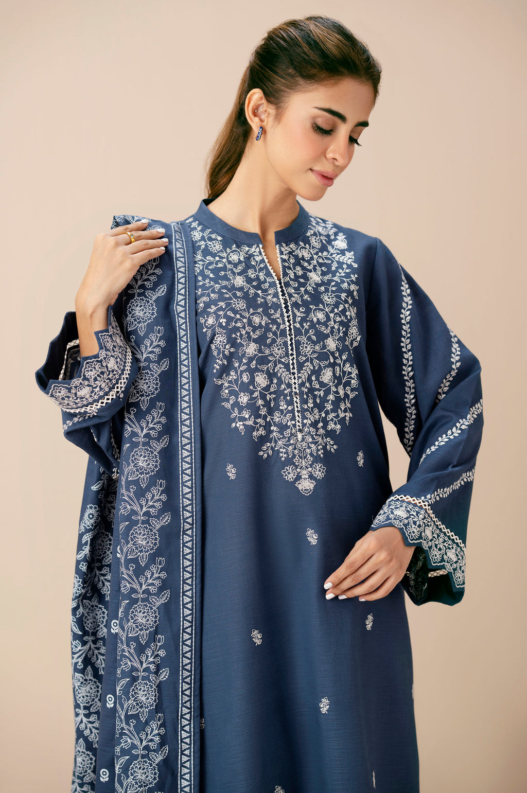 Stitched 3 Piece Embroidered Both Side Slub Suit