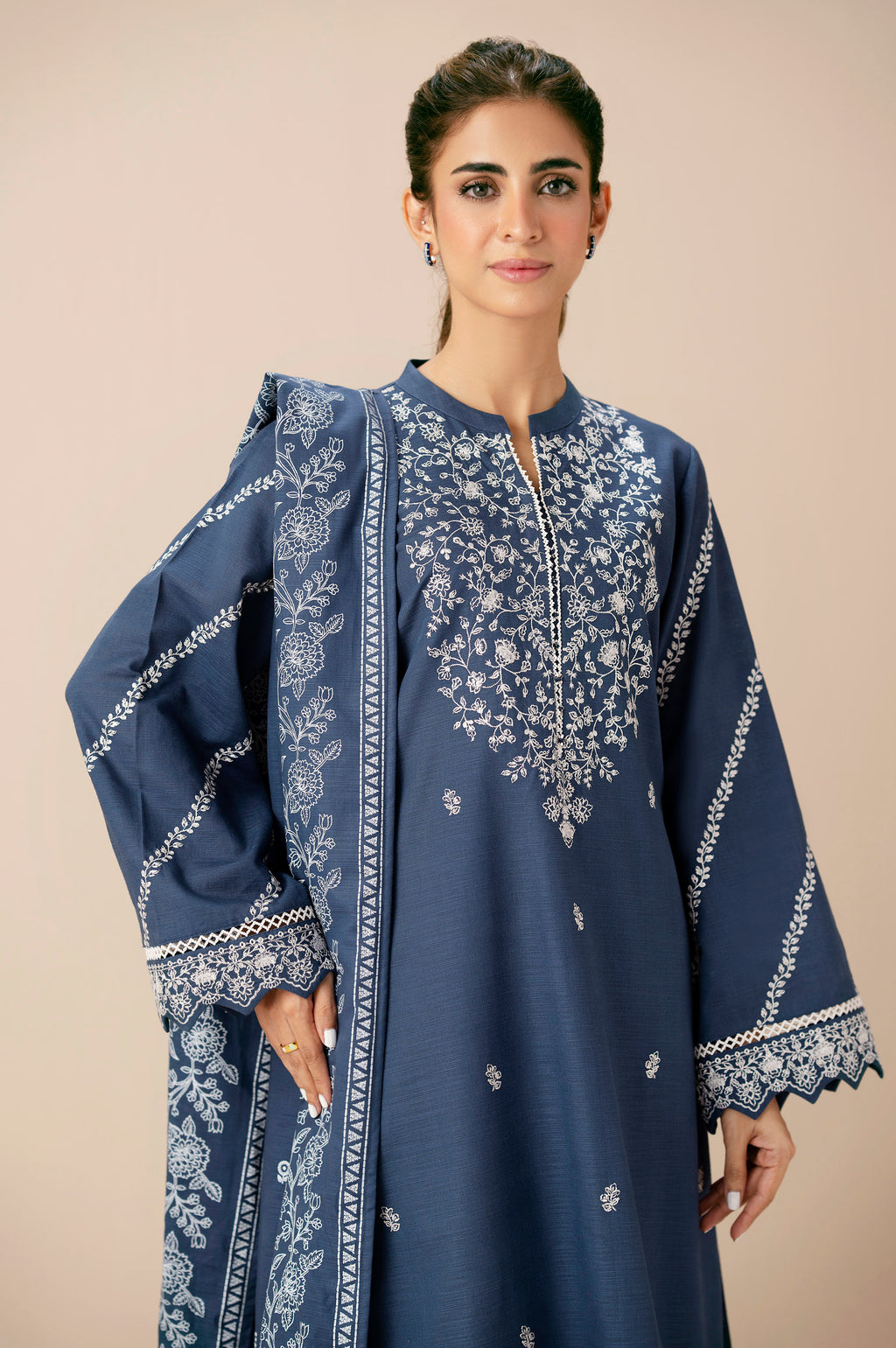Stitched 3 Piece Embroidered Both Side Slub Suit