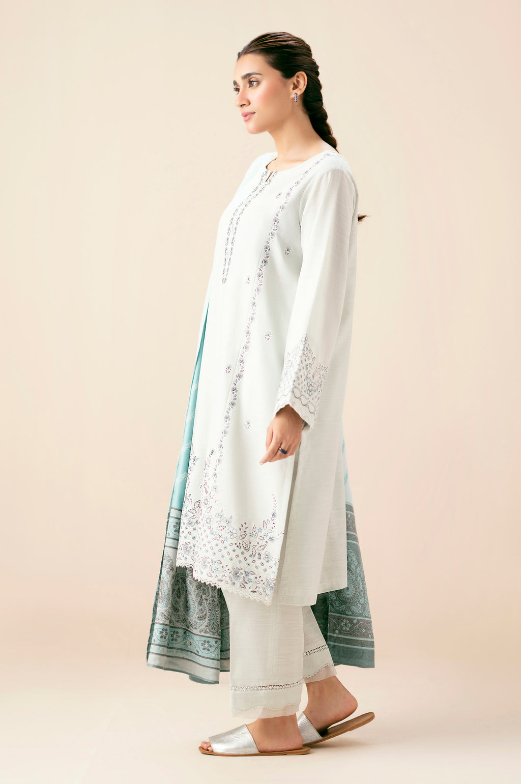 EMBROIDERED SUIT