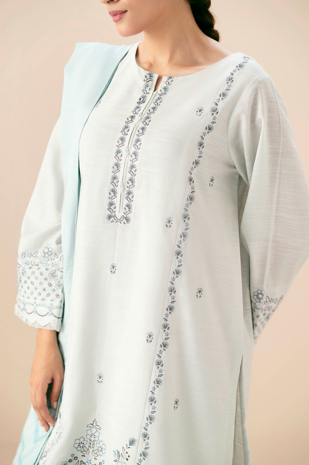 EMBROIDERED SUIT