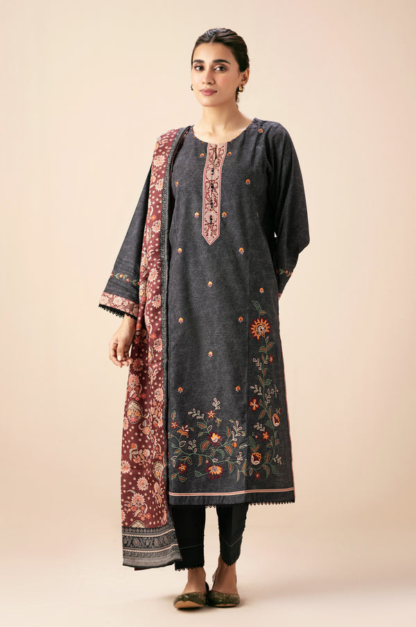 Stitched 3 Piece Printed Khaddar Suit