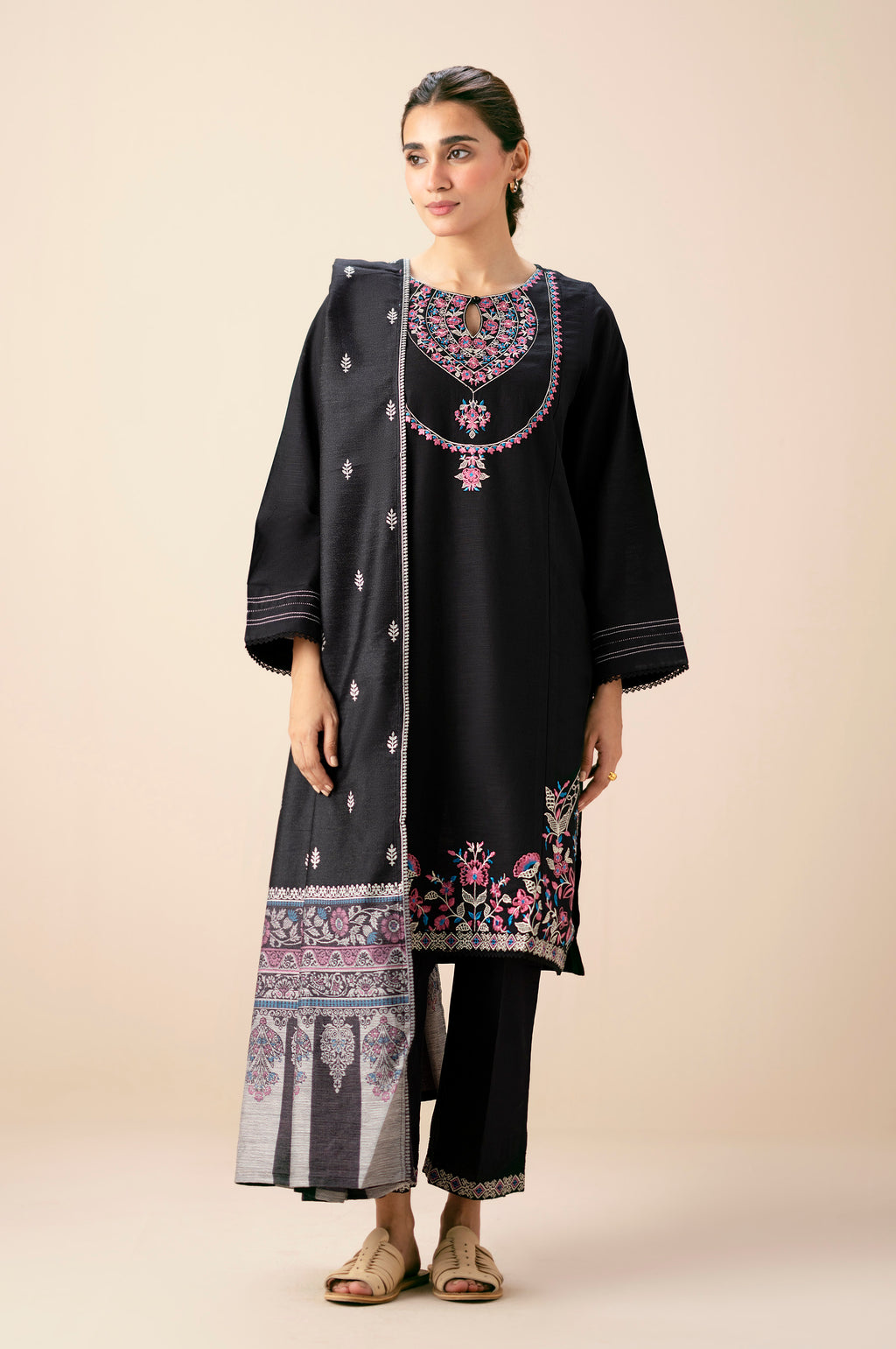 EMBROIDERED SUIT