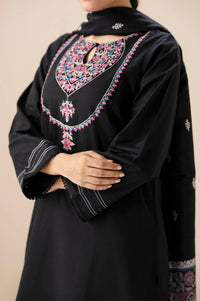 EMBROIDERED SUIT