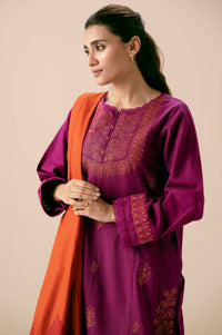 EMBROIDERED SUIT