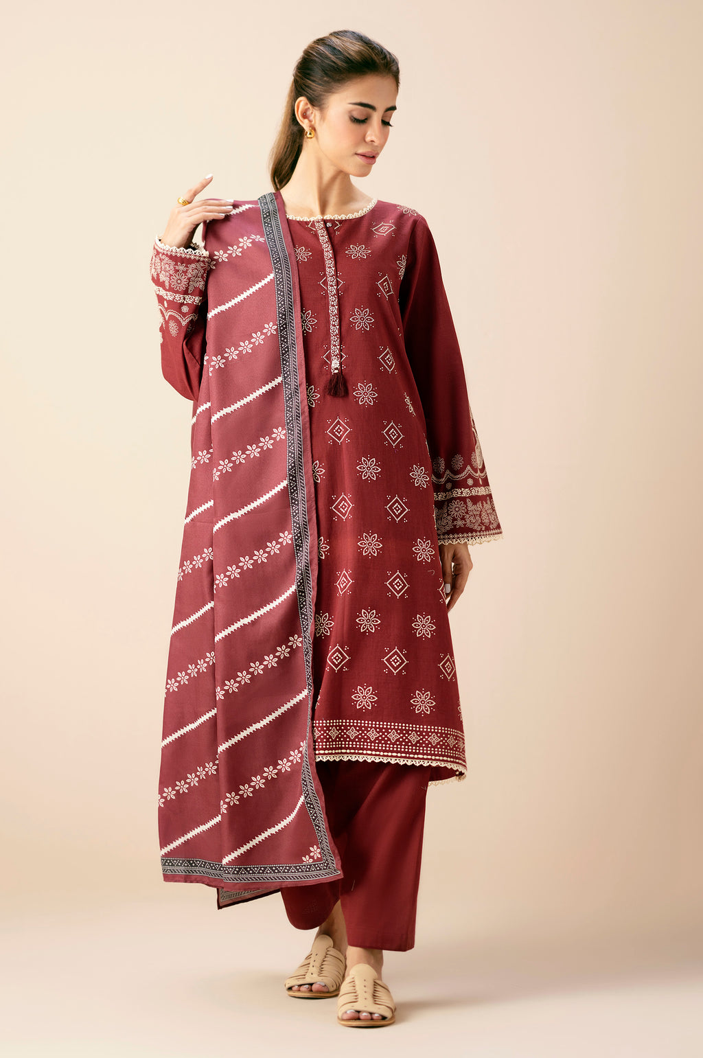 PRINTED SUIT