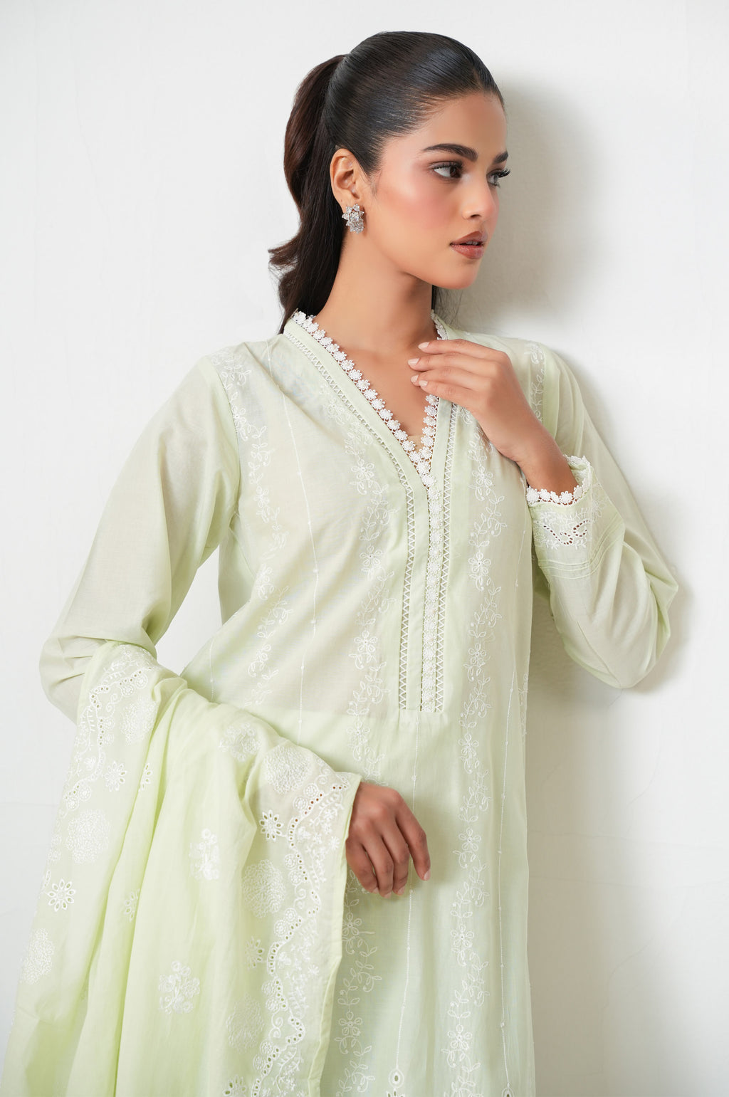 CHIKANKARI SUIT