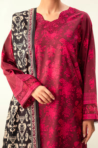 EMBROIDERED SUIT