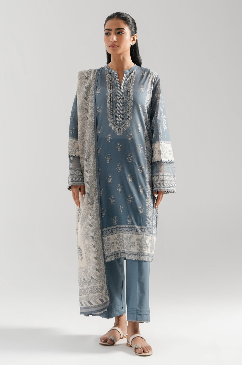 PRINTED SUIT
