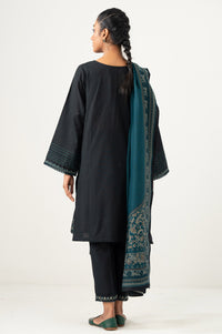 EMBROIDERED SUIT