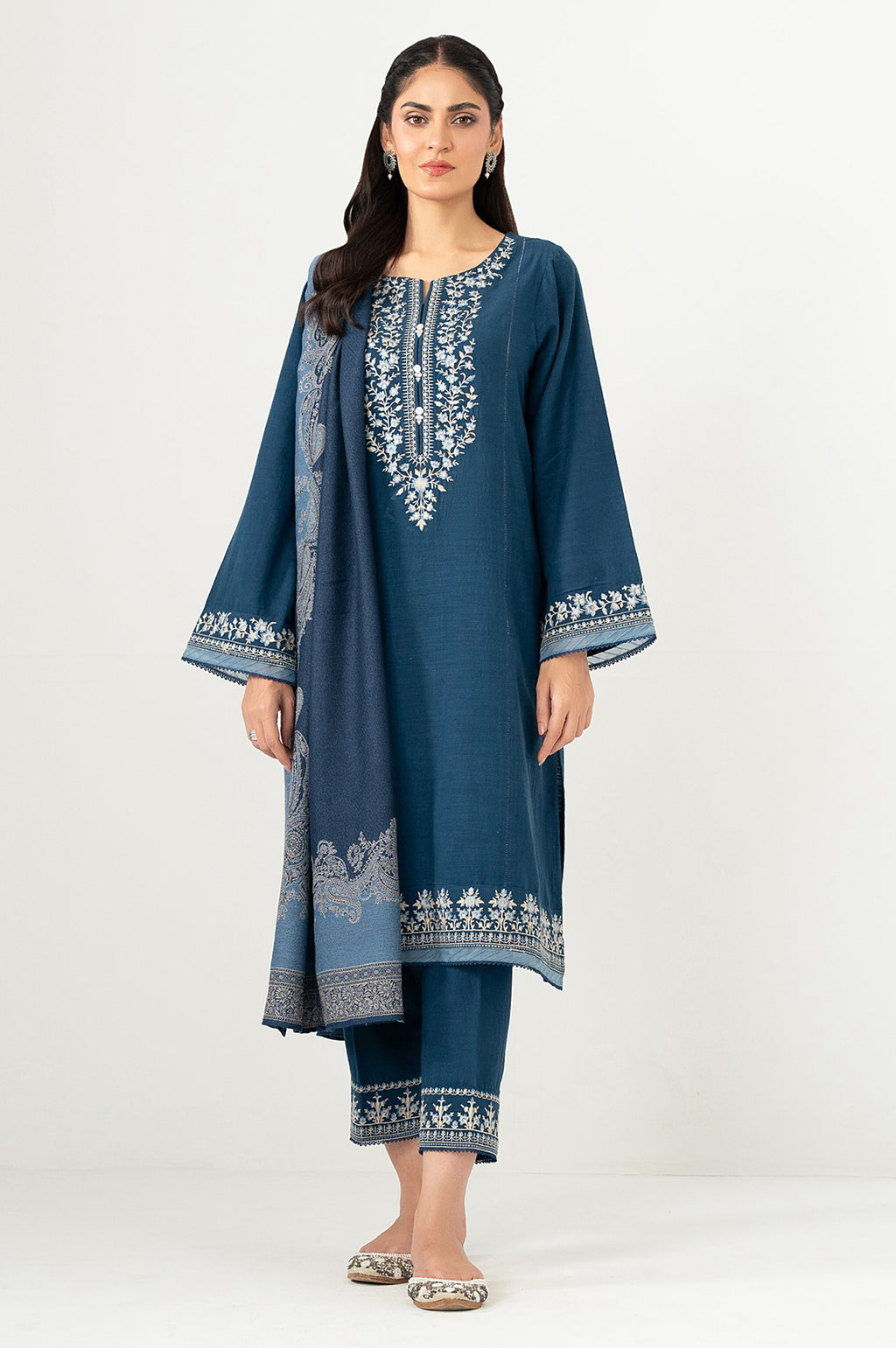 STITCHED EMBROIDERED SUIT